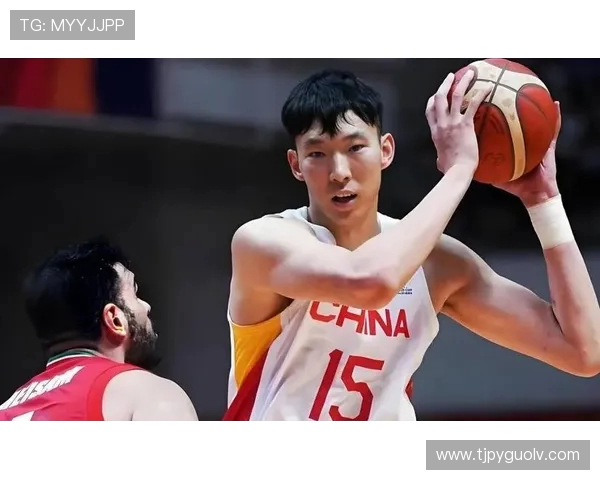 周琦面对包夹表现出色关键时刻失误遗憾落败贡献19分9板2帽